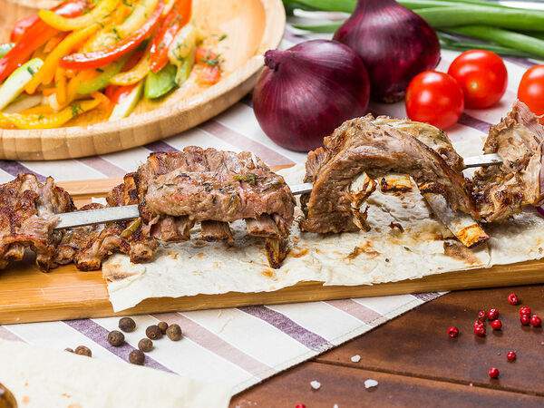Кафе Отдых - Шашлык из бараньих ребрышек по-королевски