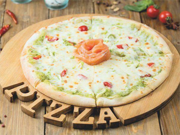 Palermo - Пицца Лосось в соусе Песто