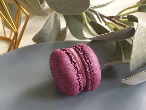 Тили тесто - Макаронс черная смородина