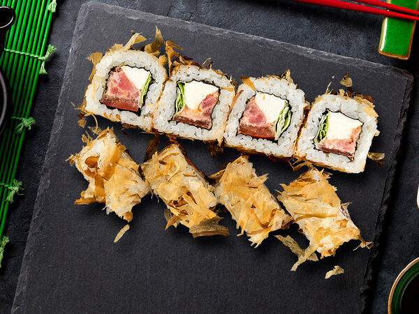 Евразия-Экспресс - Ролл с тунцом в тунцовой стружке