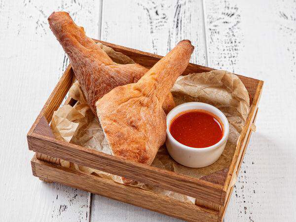 Ткемали - Грузинский лаваш с соусом сацебели