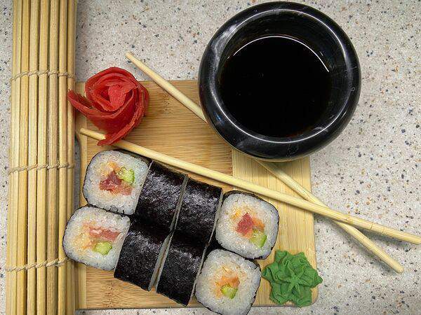 Скушай Суши - Ролл Узумаки