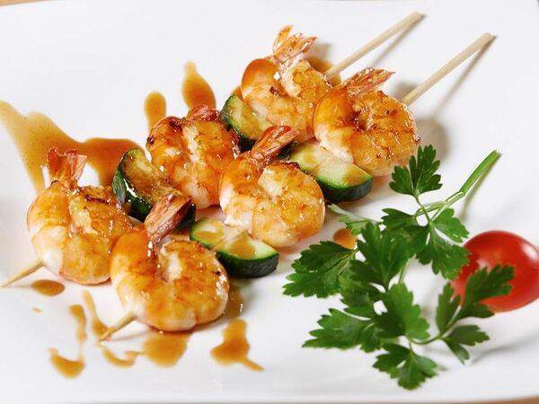 Мускат - Креветки на шпажках в острой панировке