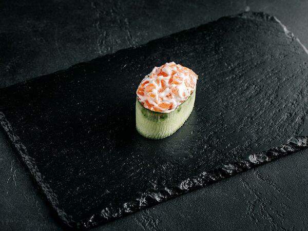 Кафе Nебо - Суши Филадельфия с лососем