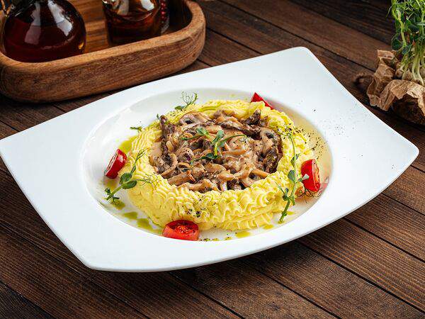 Ларисс Иванну Хачу! - Телятина по-Строгановски