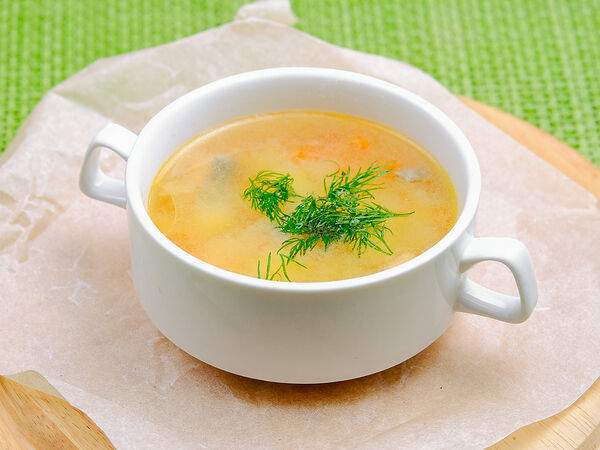 Кафе-кондитерская Прага - Уха из лосося с ржаными гренками