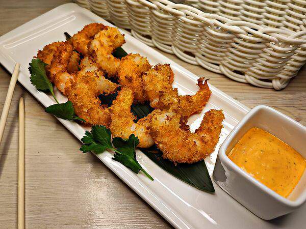 Volstreet - Креветки темпура с спайси соусом