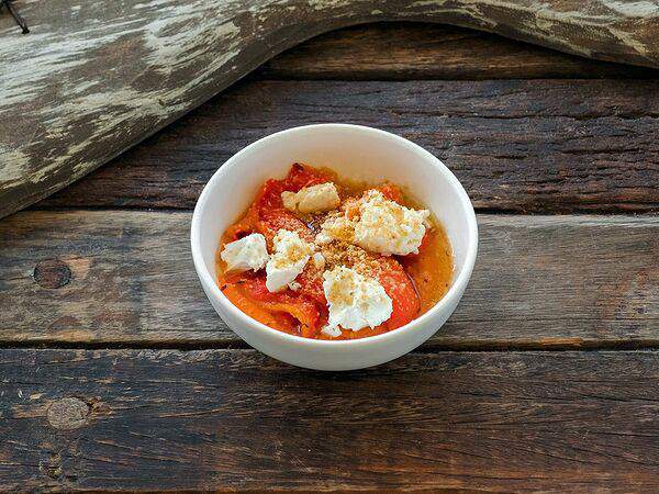 Гастробар Море - Запеченные перцы с козьим сыром