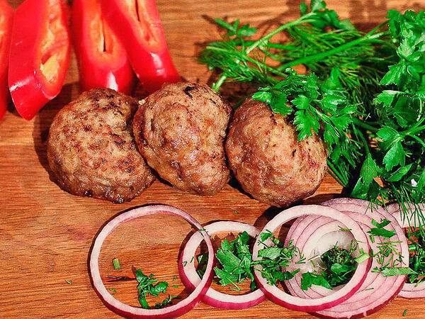 The Black Door - Котлеты тушеные из телятины