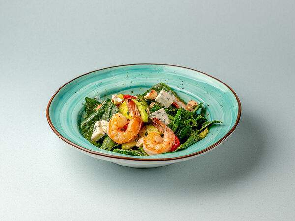 Гурман Булкинъ - Салат со шпинатом, авокадо и креветками с соусом песто