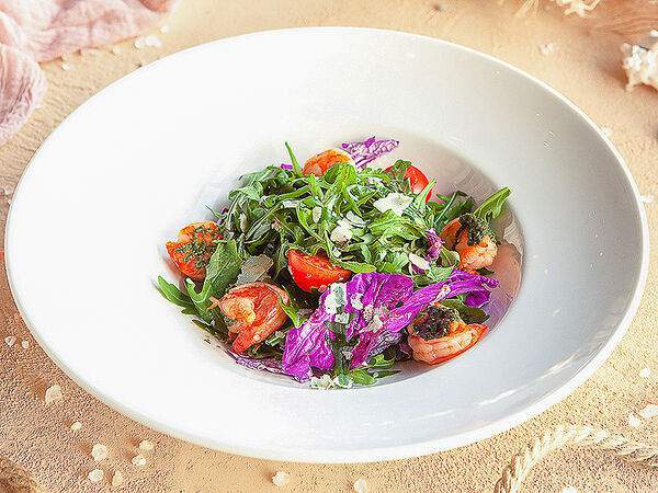 Port42 - Салат из тигровых креветок и рукколы