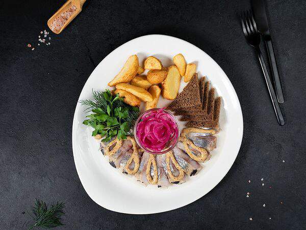 Irish Pub Dublin - Сельдь с картофелем