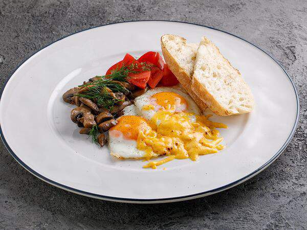 Стейк By Steak - Яичница из двух яиц с двумя топпингами на выбор