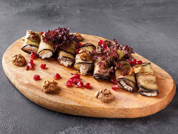 Гамарджоба - Баклажаны с сыром и орехами