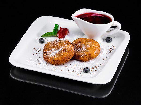 Raymond Rest - Сырники с джемом