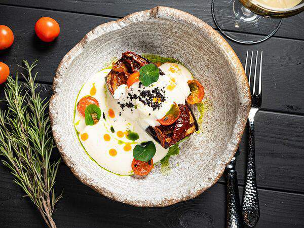 Гости рестопаб - Печеный баклажан