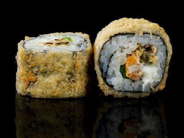 Японка - Теплый ролл с мидиями в темпуре