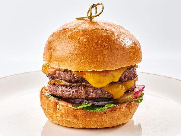 Udcкафе Upside Down Cake - Дабл Чизбургер