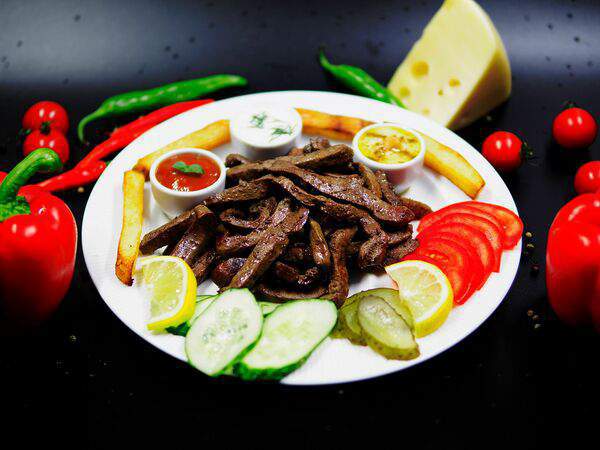 Risso - Печень по-арабски на тарелке