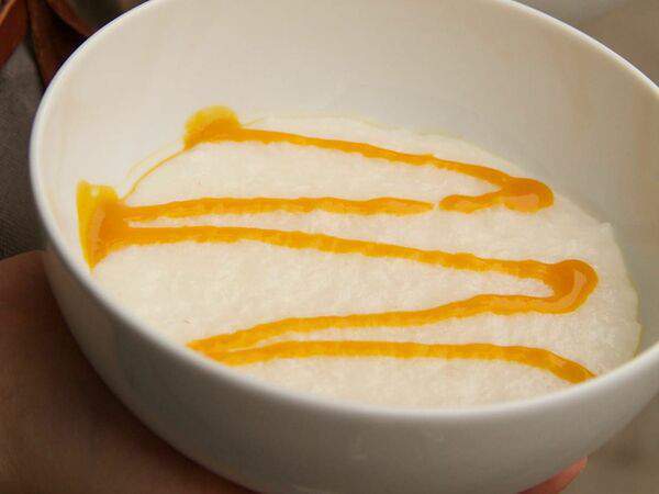 Фрай - Рисовая каша на кокосовом молоке с соусом манго