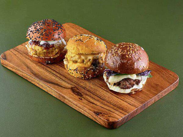 Ресторан Saint Burger & Pizza в Санкт-Петербурге