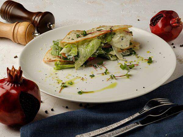 Гранат - Салат Цезарь с курицей