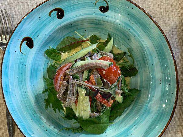 Бо-Бо - Салат с говяжьим языком