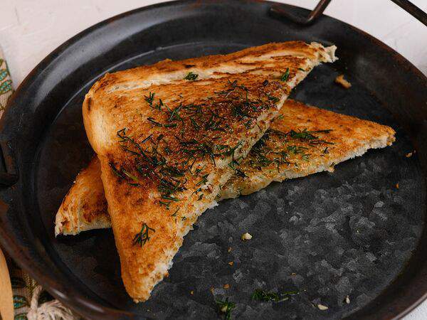 Картофельный папа - Тост зеленью