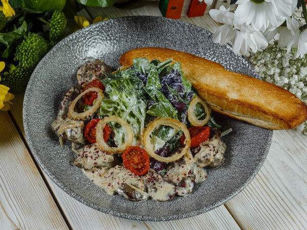 Пиноккио Djan - Теплый салат с куриной печенью