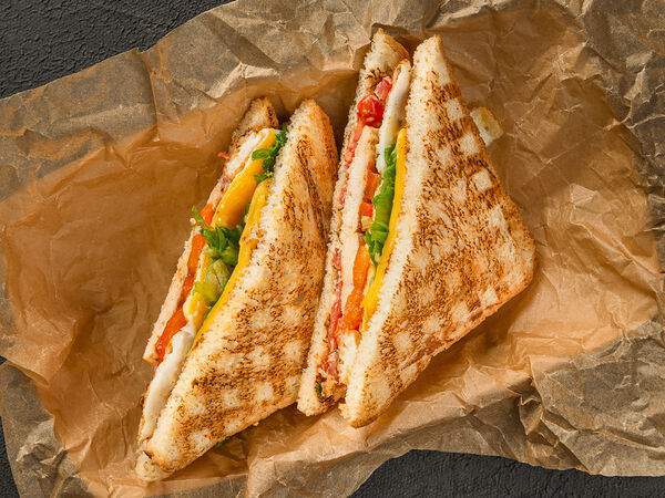 FASTFINE №1 - Сэндвич с куриной грудкой Су-вид в копченой паприке