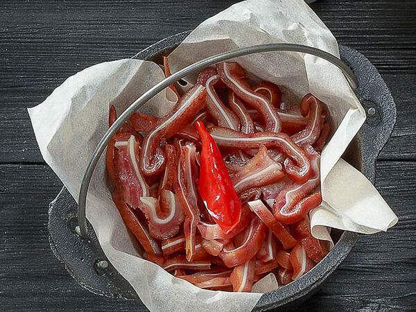 Ресторан-пивоварня Башня - Копчёные свиные ушки