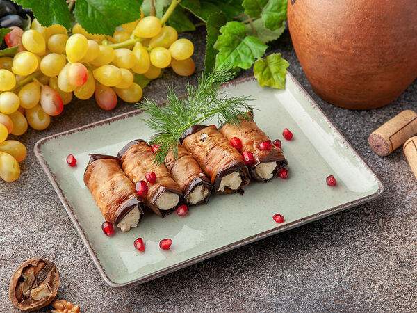 Хинкальная - Рулетики из баклажанов с сыром