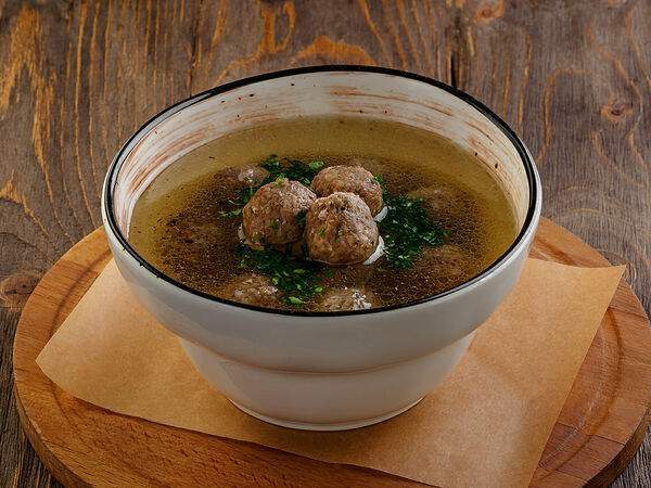 У Ханумы - Бульон с фрикадельками