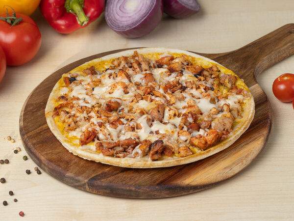 Шаурма на углях - Пицца с курицей и сыром