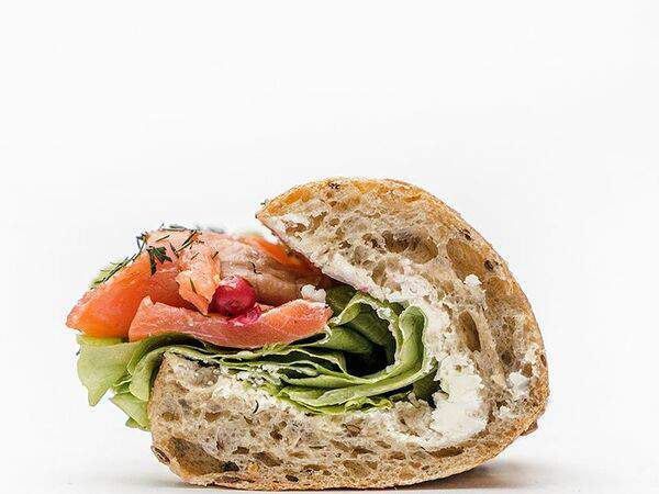 Буше - Сэндвич с лососем половина