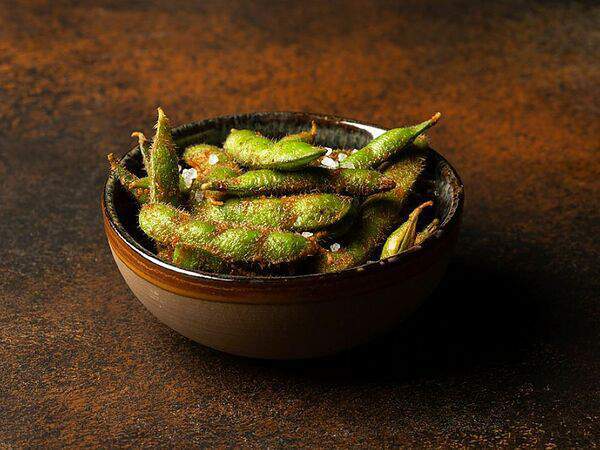 Горячо Азия - Бобы эдамаме и том ям