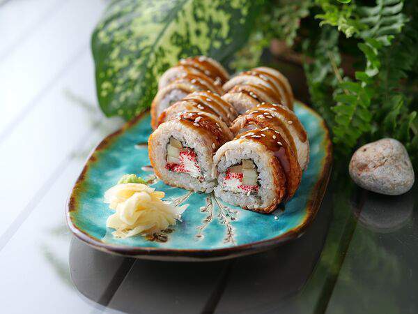 Dong po - С угрем, сливочным сыром, огурцом и маринованным бамбуком