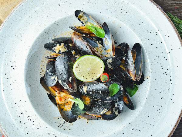 Ресторан Старый Город - Мидии, томленные в соусе том ям