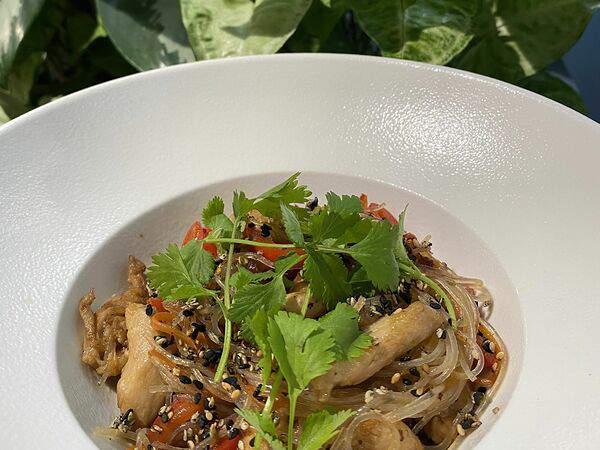 Unobar - Фунчоза с курицей