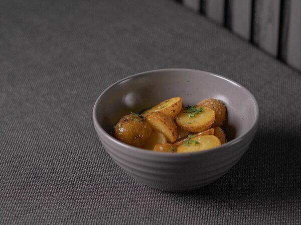 Сыроварня Чизерия - Молодой картофель с травами