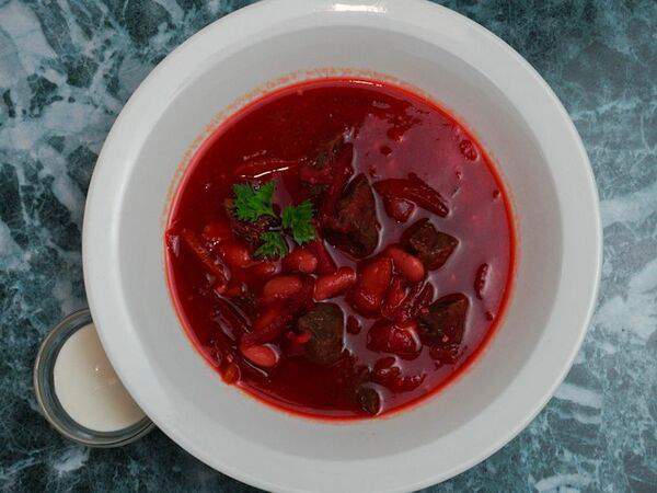 Бутик вкусной еды - Борщ с говядиной и фасолью