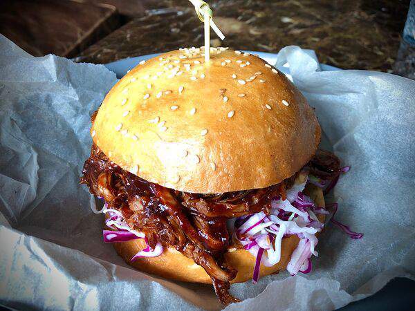 Pinky Bandinsky - Бургер с рваной свининой