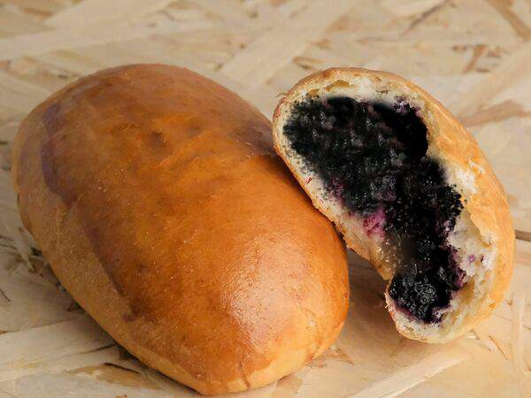 Пирожковая - Пирожок с черникой
