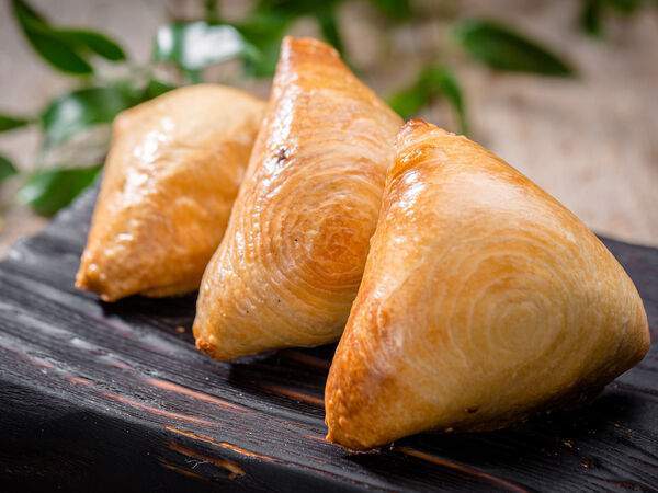 Урюк - Самса с телятиной