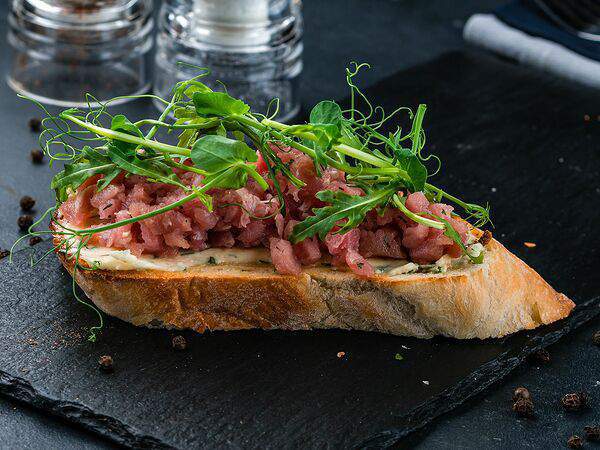 Перфетто - Брускетта с ростбифом