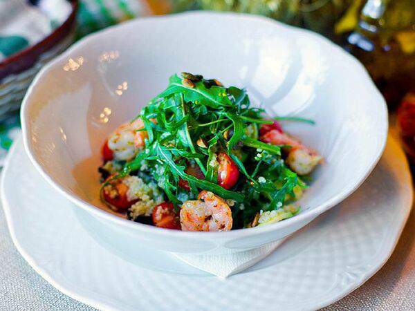 Basilico - Салат с авокадо и креветками