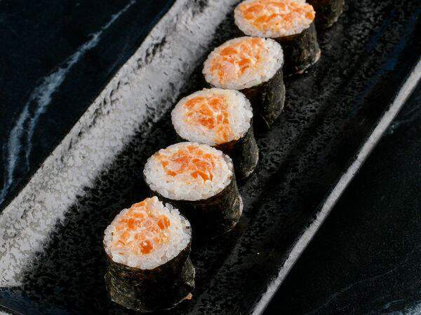 Баклажан Горьковская - Острый ролл с тунцом