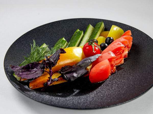 Mangall cafe - Ассорти из свежих овощей