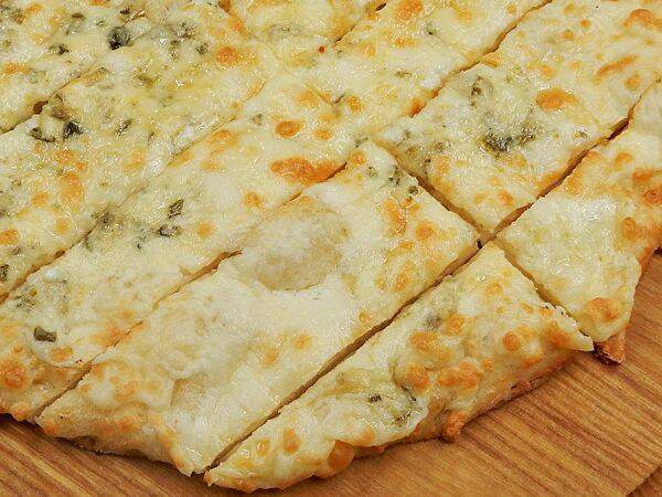 NoNamePizza - Сырные палочки с сыром Дорблю