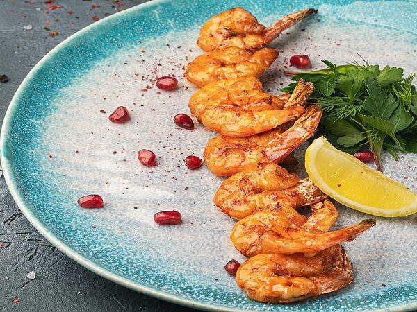 Plovlounge - Шашлык из тигровых креветок на гриле